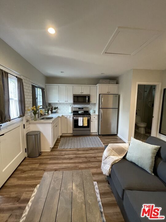 Building Photo - 4411 Radford Ave