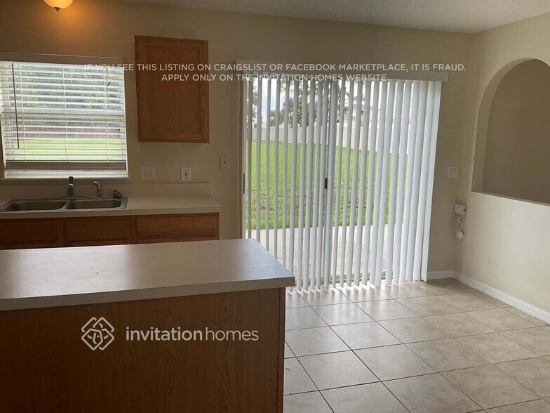 Building Photo - 6108 Waterfield Way