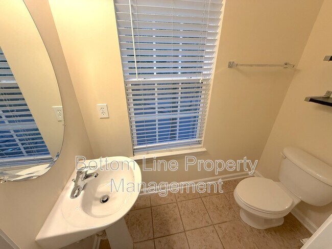 Building Photo - 13031 Bullock Greenway Blvd