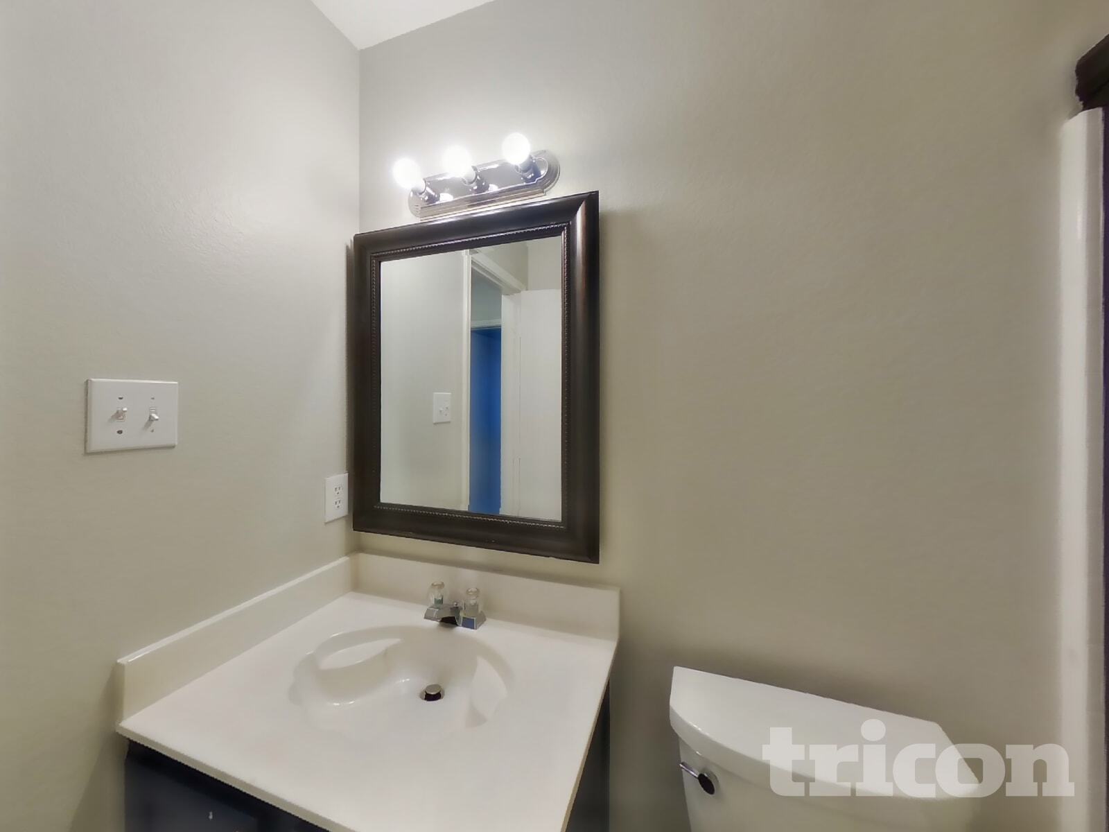 Building Photo - 1837 Wildrose Dr