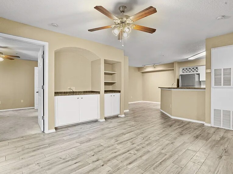 Building Photo - 826 Camargo Way