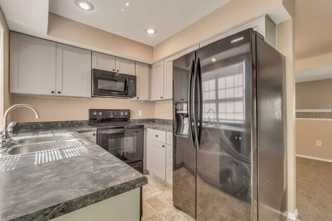 Building Photo - 18010 Becket Dr