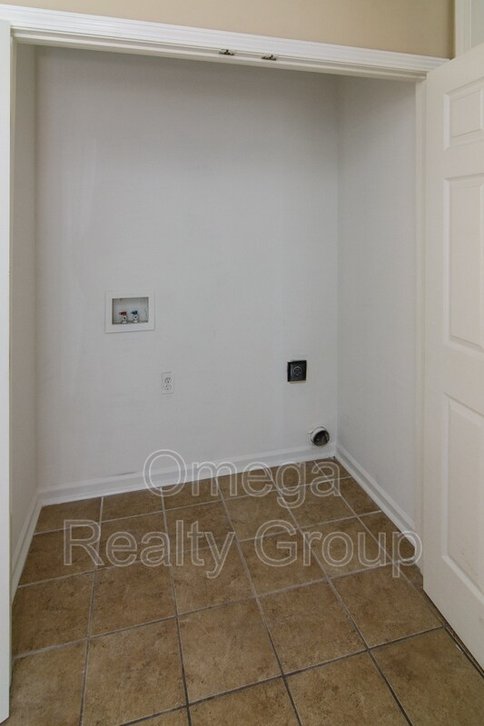 Building Photo - 503 Enclave Cir