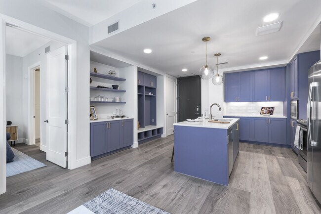 Building Photo - The Quincy