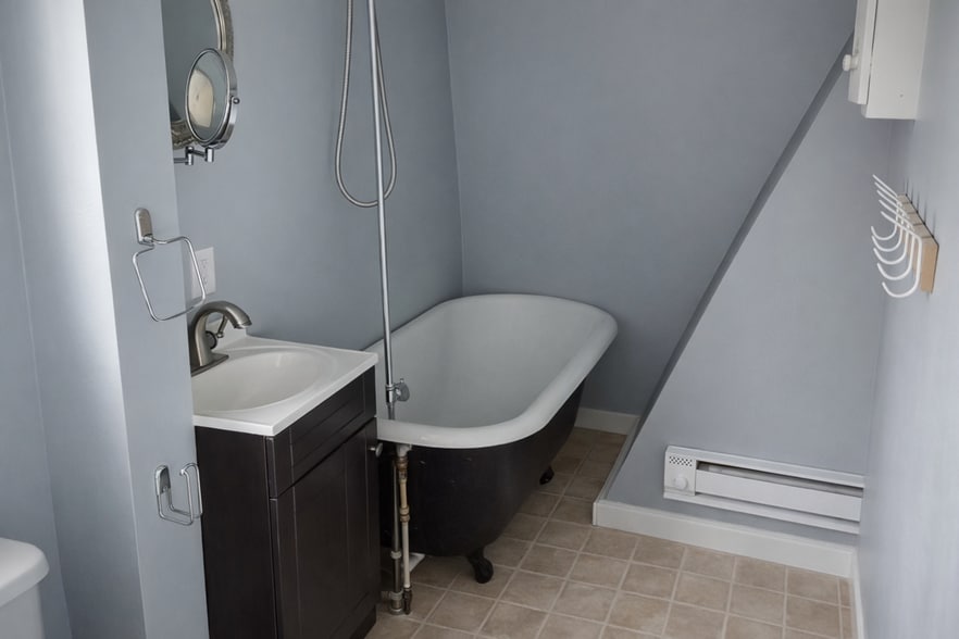 Building Photo - 283 Front Ave