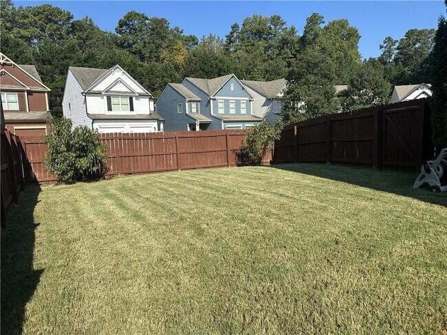 Building Photo - 236 Highland Village Ln