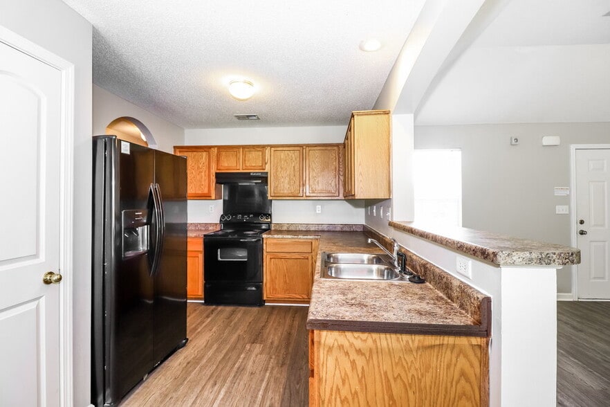 Building Photo - 1481 Lawson Dr