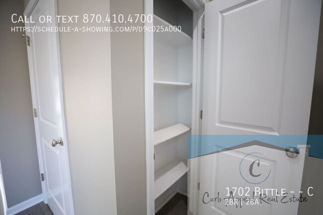 Building Photo - 1702 Bittle St