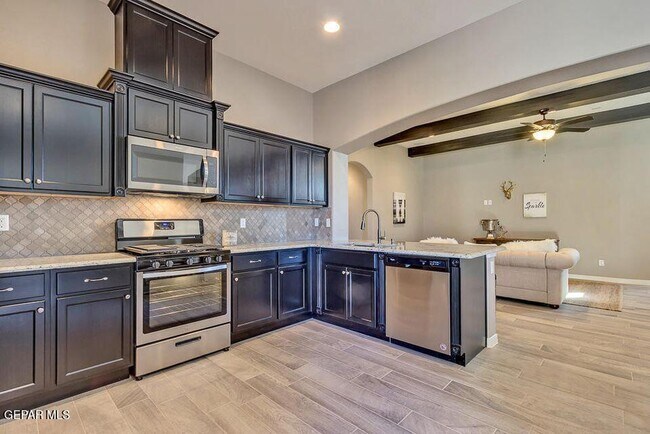 Building Photo - 12934 Terrington Ave