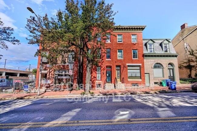 Building Photo - 1632 E Baltimore St