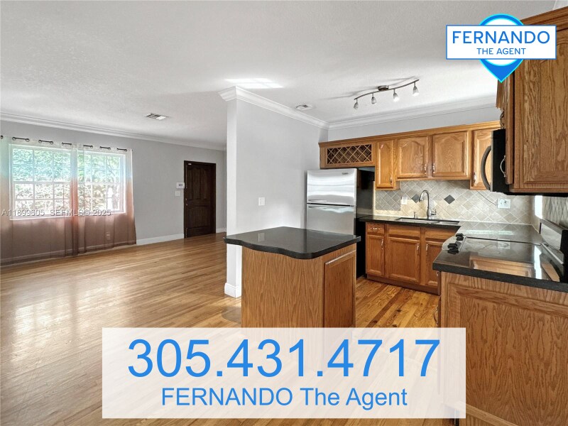 Building Photo - 5760 SW 10th St