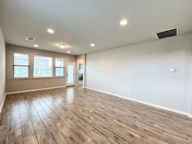 Building Photo - 256 Wild Wind Trail