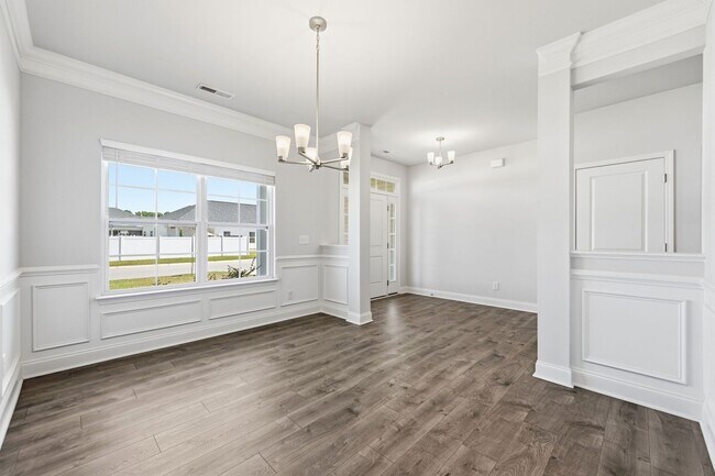 Building Photo - 903 Eakins Ln