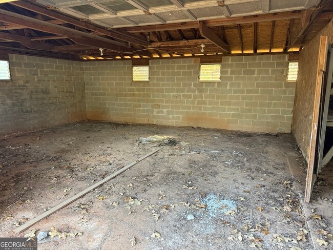 Building Photo - 731 Moon Bridge Rd