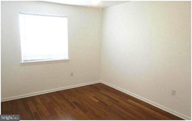 Building Photo - 10193 Farragut Ct