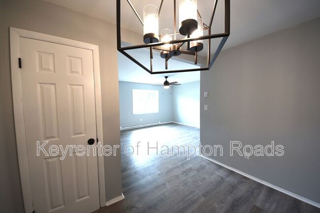 Building Photo - 416 Harbour N Dr