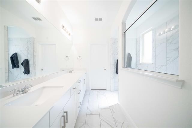 Building Photo - 7305 Elm Grove Ln