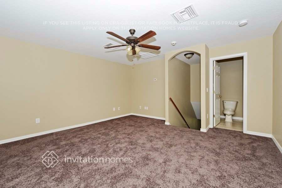 Building Photo - 27042 Firebush Dr