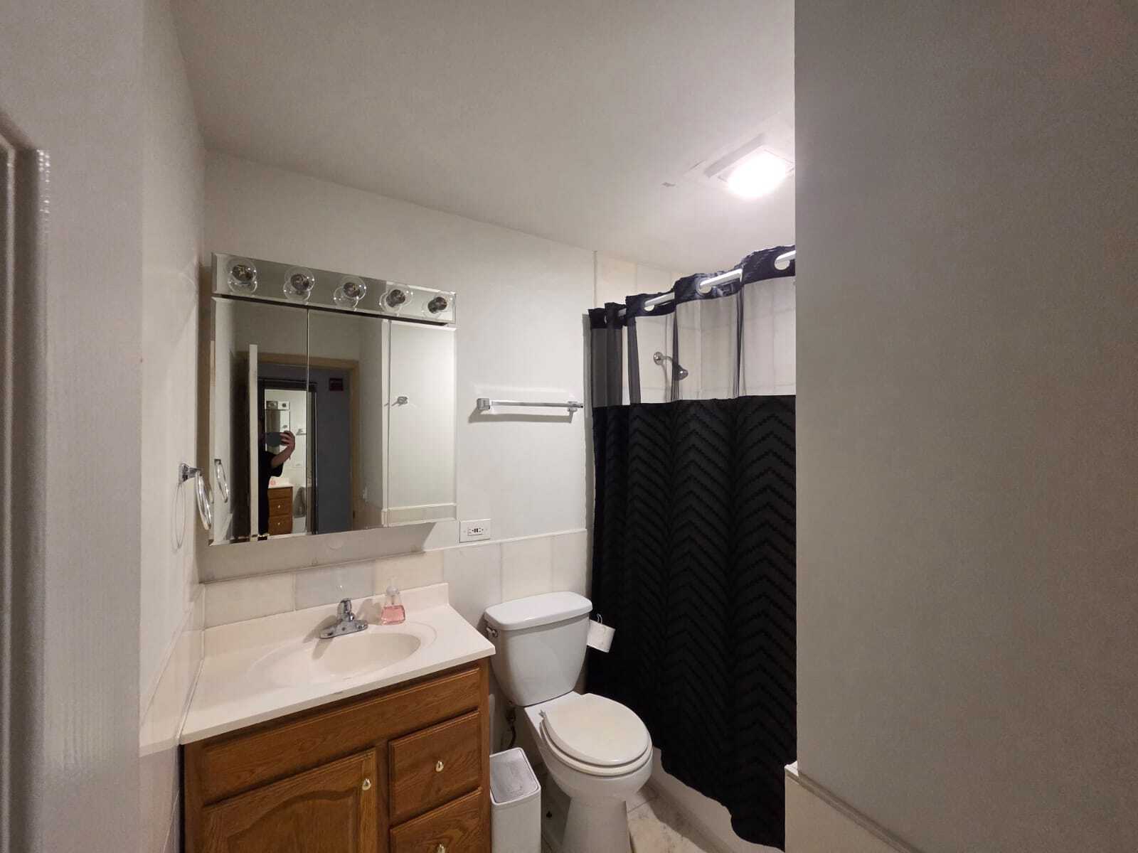 Building Photo - 2205 Arbor Cir