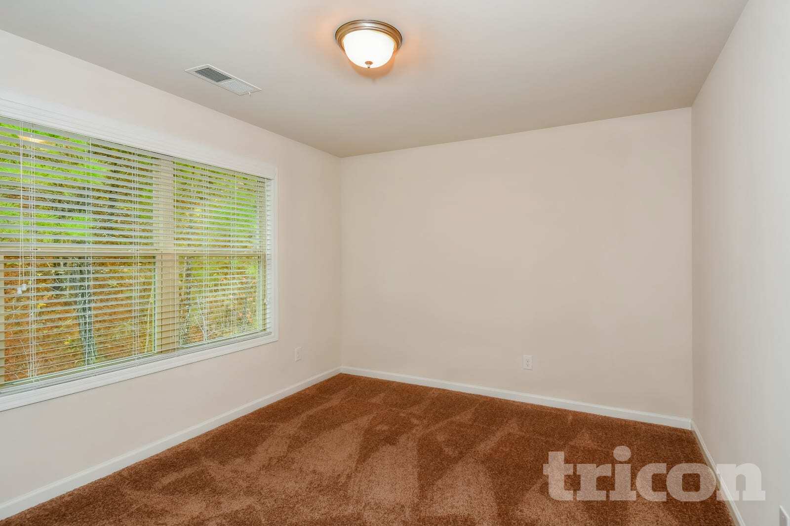 Building Photo - 284 Ireland Ln