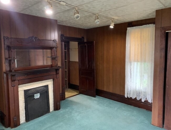 Building Photo - 4790 Lancaster Thornville Rd NE