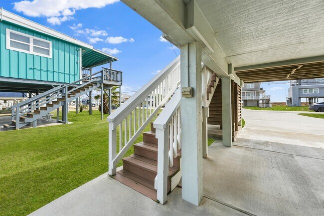 Building Photo - 16634 Jamaica Beach Rd