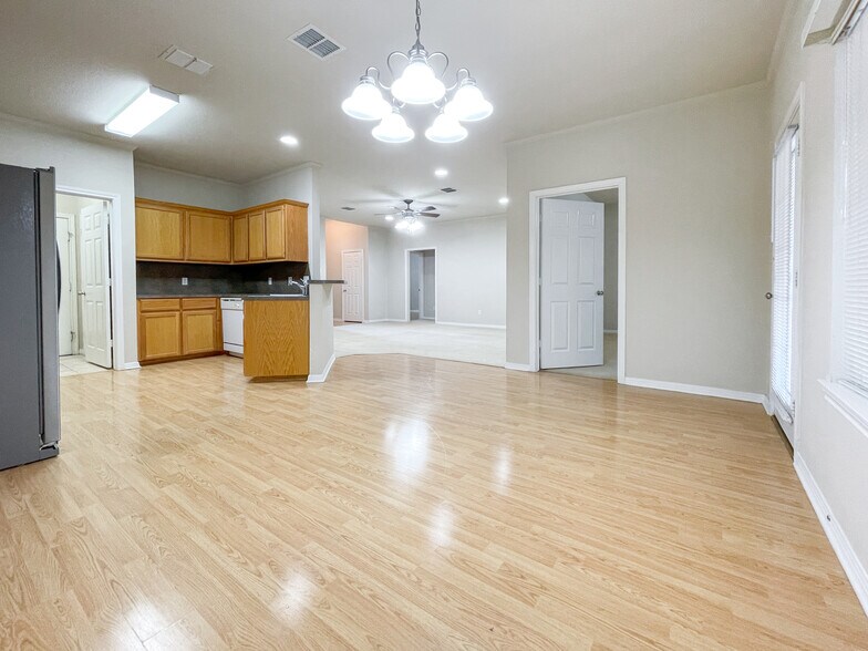 Building Photo - 3064 Palomino Trl