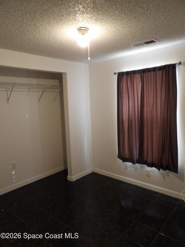 Building Photo - 6318 Hudson Rd