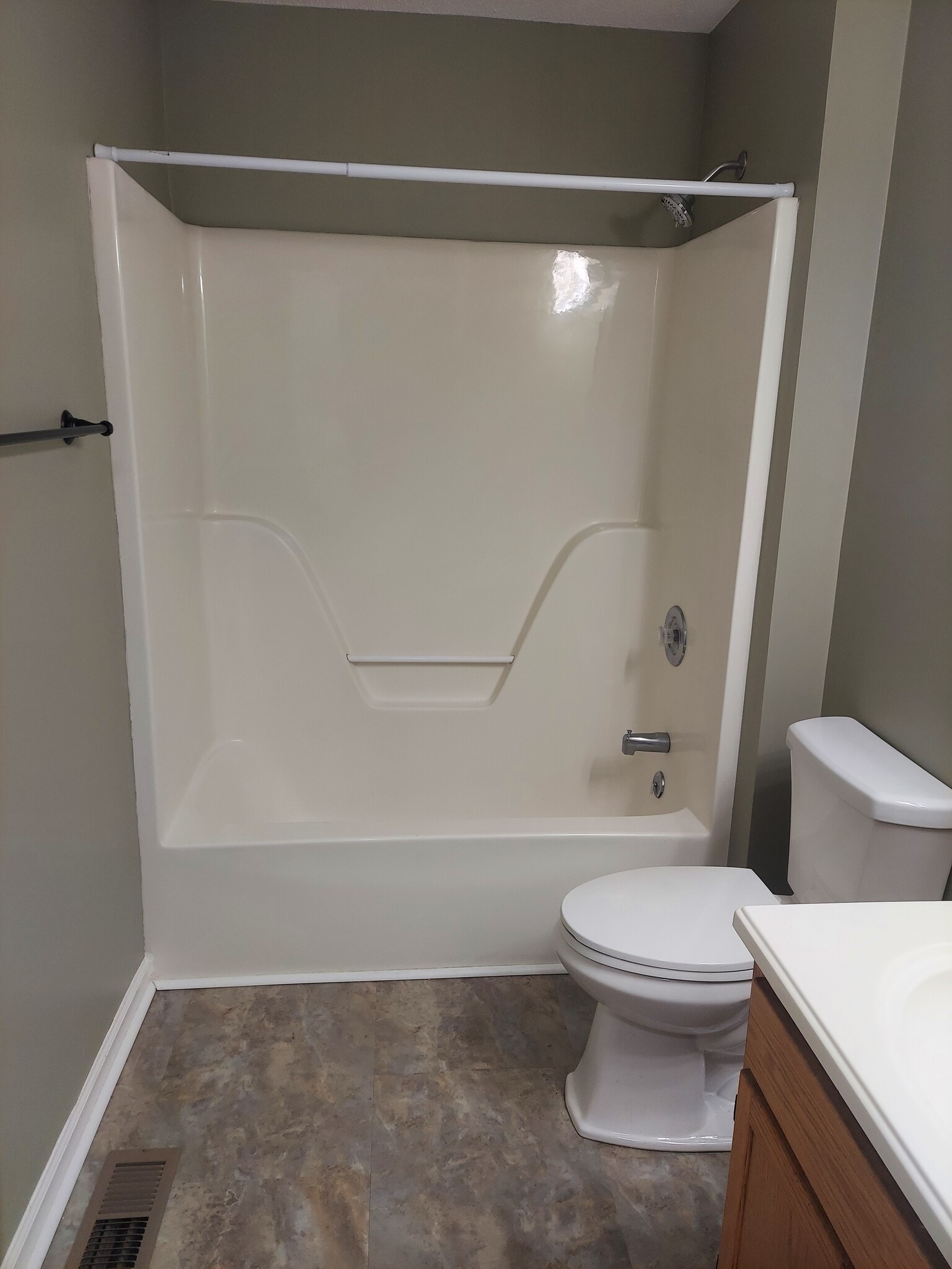 Full Bath Upstairs - 120 Eveningside Dr
