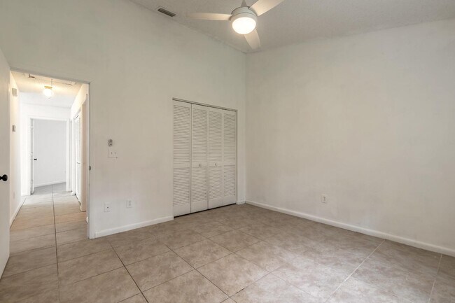 Building Photo - 91 Wellwood Ln