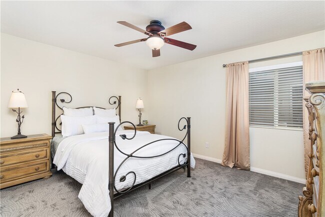 Building Photo - 27194 Red Maple St