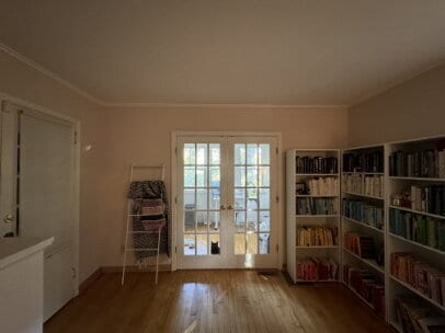 Building Photo - 122 Cecil St SE