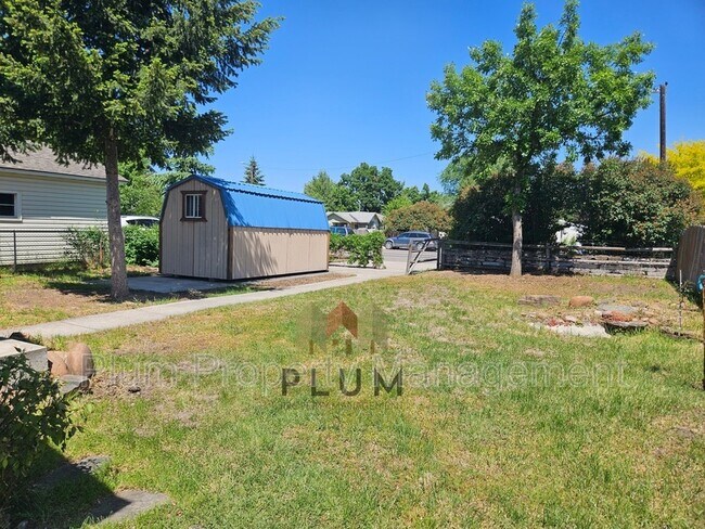 Building Photo - 1707 Phillips St