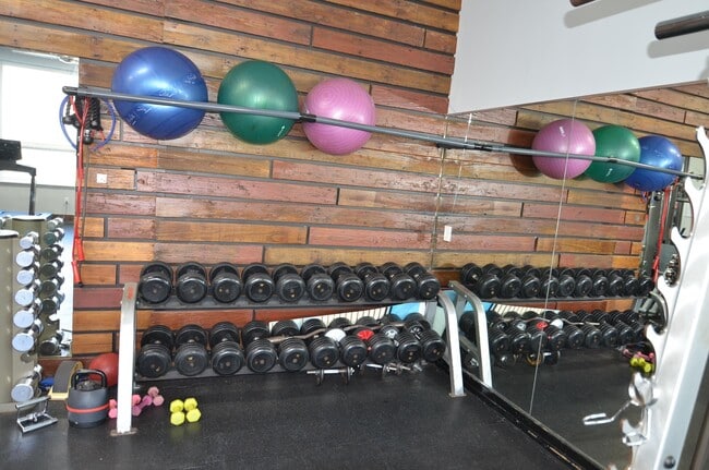 Building Photo - 75 Liberty Ave