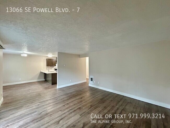 Building Photo - 13066 SE Powell Blvd