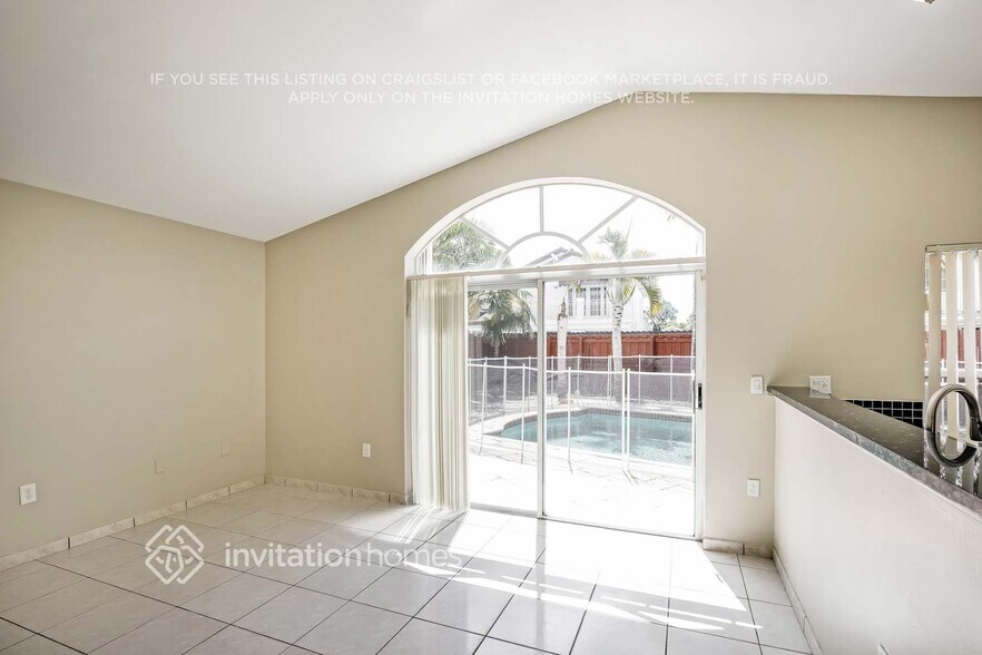 Building Photo - 7845 SW 161st Ave
