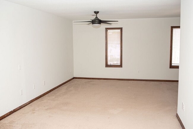 Building Photo - 517 Augusta National Way