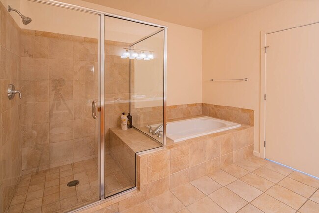 Building Photo - 44 W Monroe St