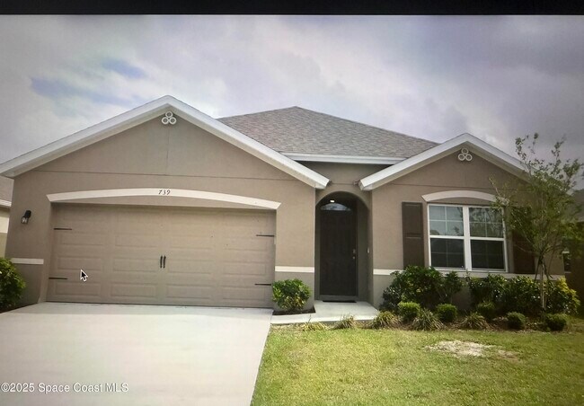 Primary Photo - 739 Forest Trace Cir