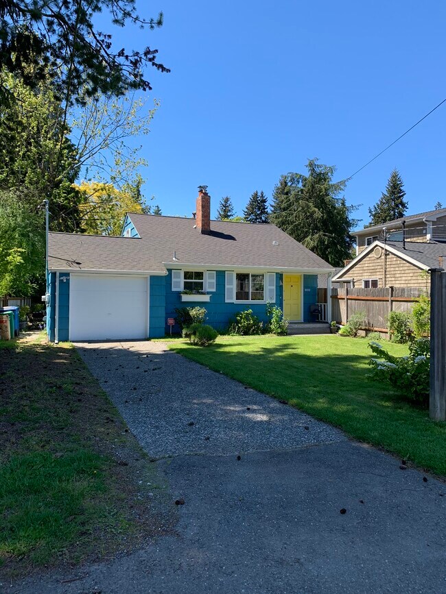 Primary Photo - 13517 Meridian Ave N