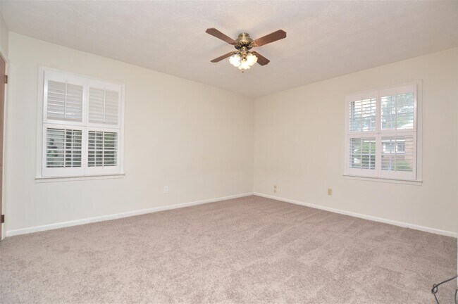 Building Photo - 712 Habersham Rd