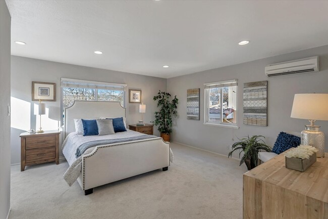 Building Photo - 354 Dana St