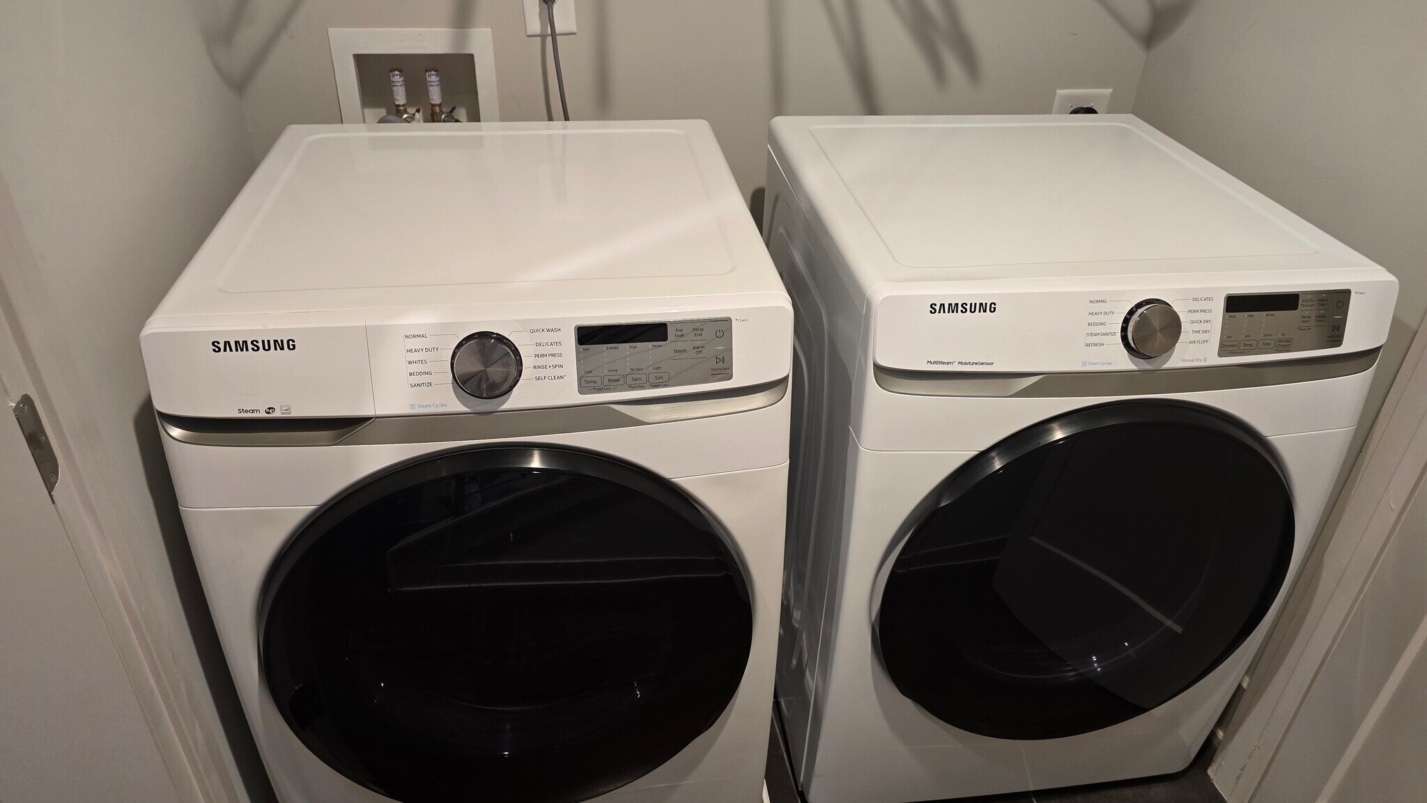 Building Photo - 117 City View Ct NE