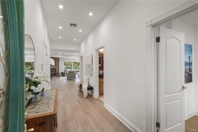 Building Photo - 18760 Wells Dr