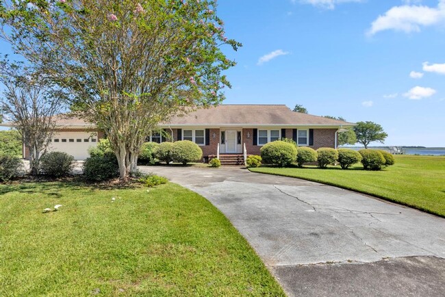 Primary Photo - Fully Furnished Short Term Rental! Interco...
