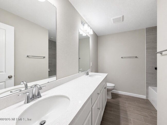 Building Photo - 12835 Josslyn Ln