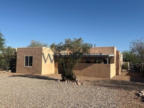 Building Photo - Freshly Remodeled 4 Bedroom 2 Bath Home for Rent
216 E Waverly St, Tucson, AZ 85705
$2250/ Month