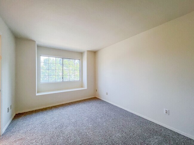 Building Photo - 8330 Sea Island Ct