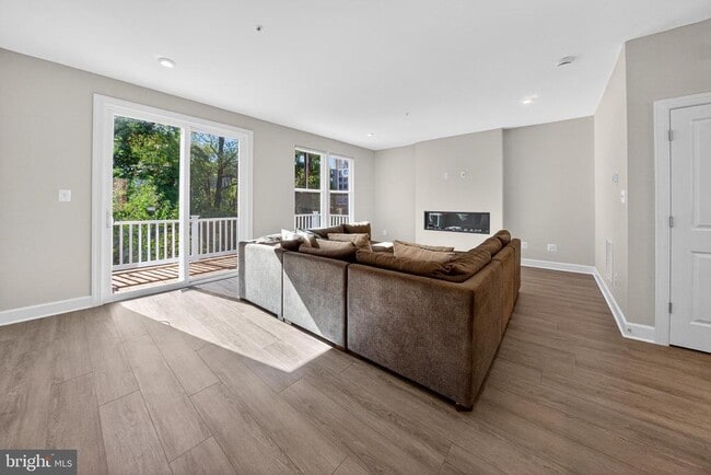 Building Photo - 3507 Stella Blue Dr