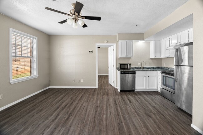 Interior Photo - The Breighton at Paseo